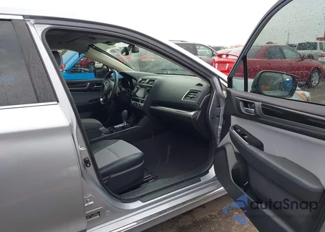 2017 Subaru Legacy 2.5I Sport z USA, uszkodzony, nr VIN 4S3BNAS67H3053483